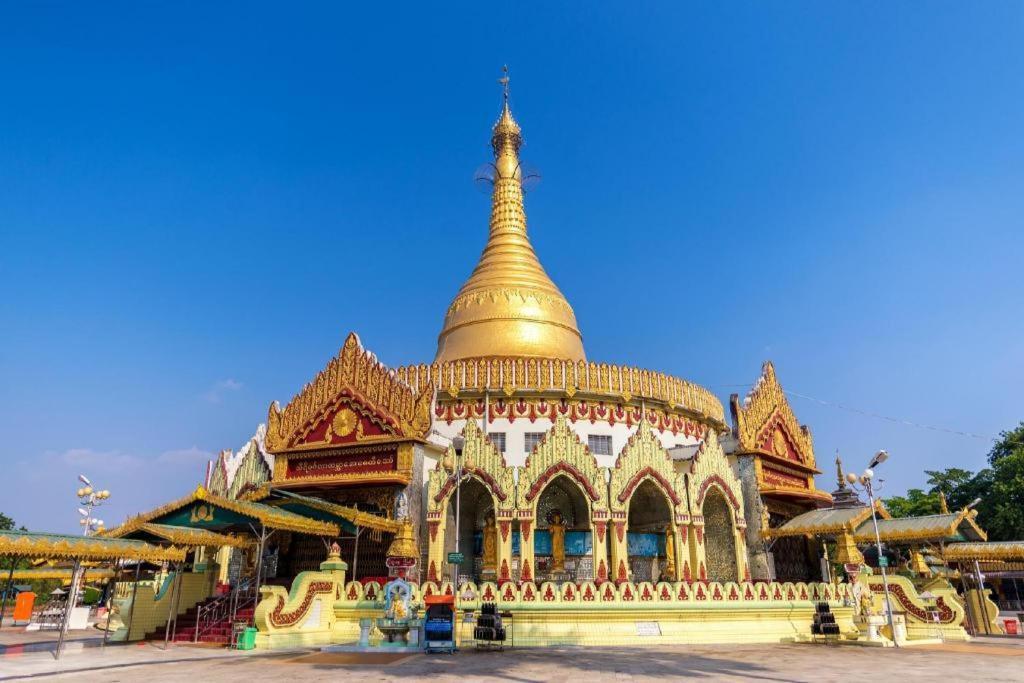 8Day Hotel Yangon Bagian luar foto