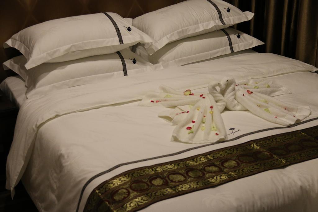 8Day Hotel Yangon Ruang foto