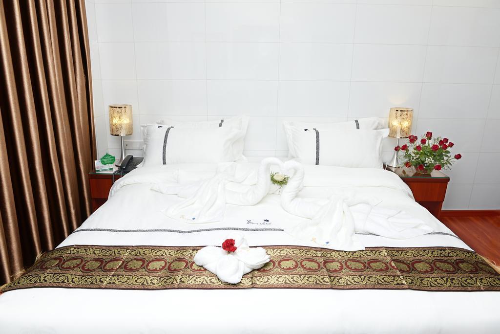 8Day Hotel Yangon Ruang foto